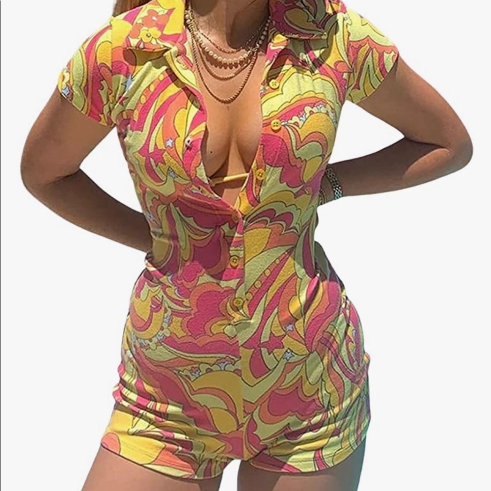 Frankie’s bikini button-up DUPE romper. Size large but fits like a Medium